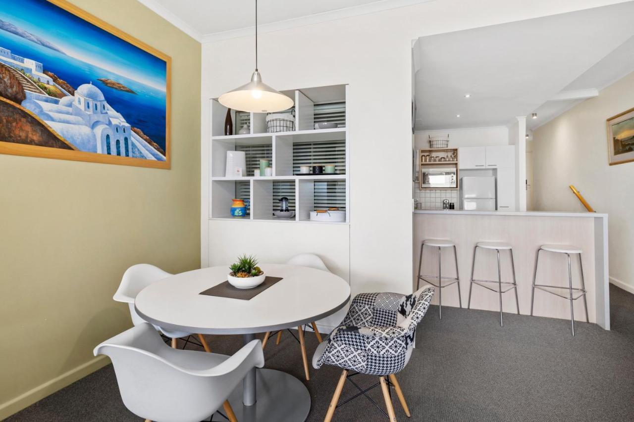 Lorne Beachfront Accommodation Экстерьер фото