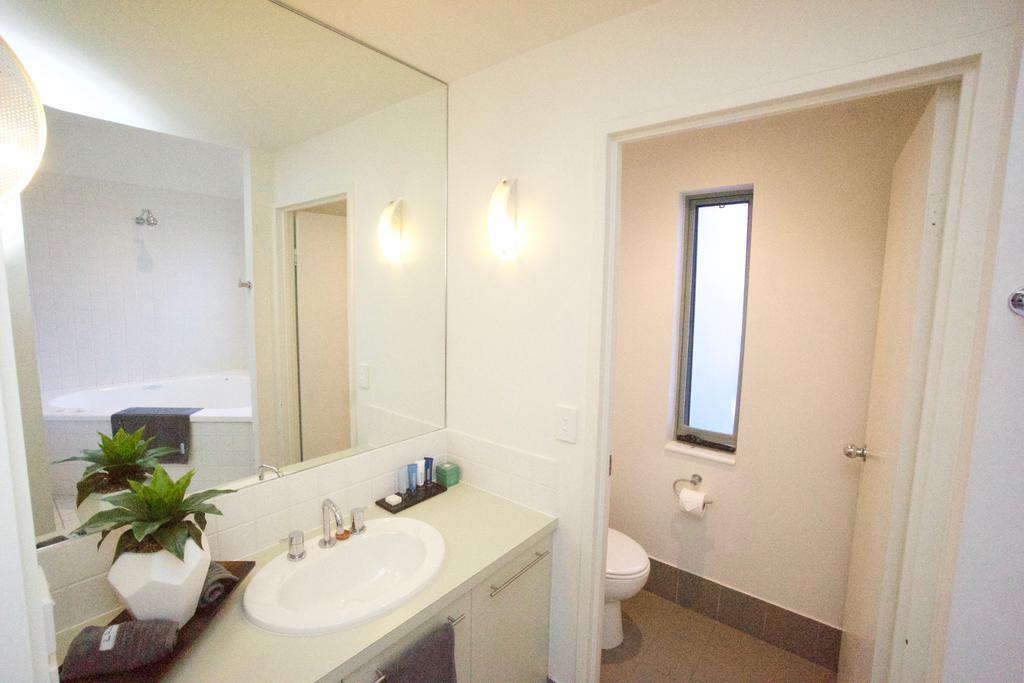 Lorne Beachfront Accommodation Экстерьер фото
